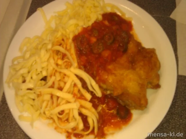 Kikok-Maishähnchensteak (G) mit Oliven-Tomatensugo und Tagliatelle