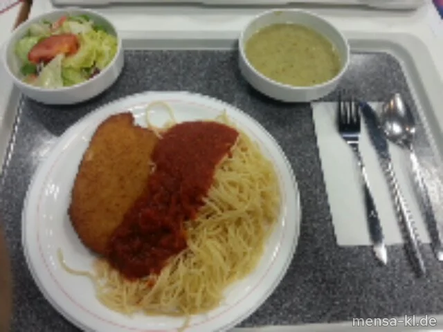 Hähnchenbrust-Piccata (Hähnchenschnitzel mit Parmesan-Panade) (G), Spaghetti mit Tomatensugo und Salat