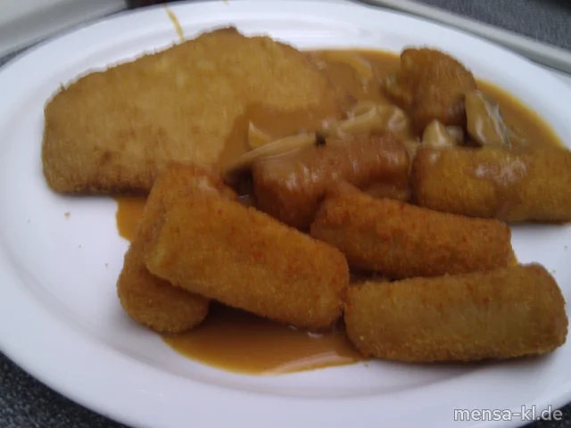 Paniertes Schweineschnitzel mit Champignon-Rahmsoße (3), Kroketten (1) und Salat