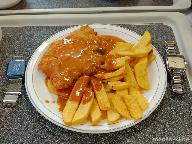 Paniertes Schweineschnitzel (Gl,Ei,S) mit Paprika-Zwiebel-Sahnesoße (Gl,La), Pommes frites und Erbsen-Karotten-Gemüse (Gl)