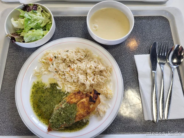 Zitronen-Hähnchenbrust auf Gemüsereis mit Minzpesto (1,2,G), dazu Salat