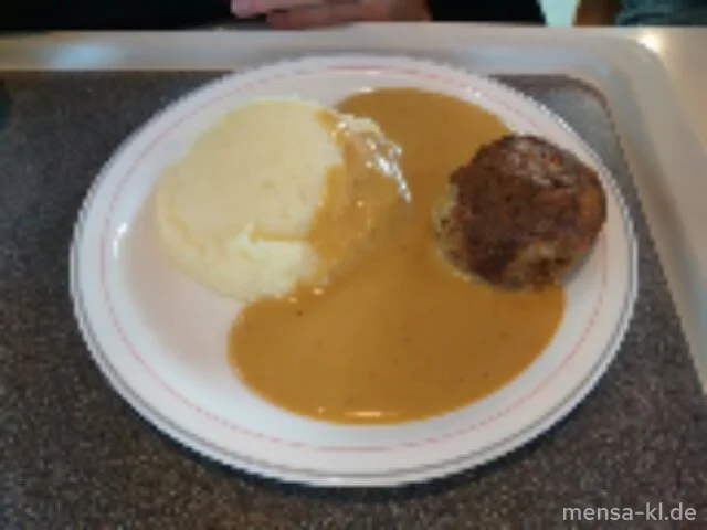 Pfälzer Fleischküchle (R,S) mit Rahmsoße (A), Grumbeer-Stampes und Salat