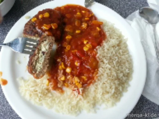 Hacksteak 'Croatia' (R,S) mit Pusztasoße (9), Reis und Salat