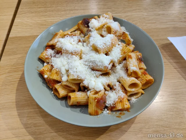 Rigatoni mit mediterranem Gemüse in Tomatensugo (3,Gl)