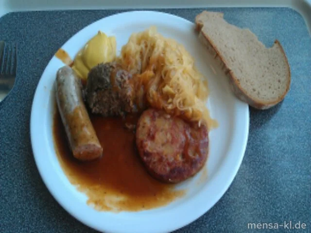 "Pfälzer Liebling": Grillbratwurst (S), Pfälzer Saumagen (2,3,4,S), Leberknödel (R,S), Sauerkraut und Bauernbrot