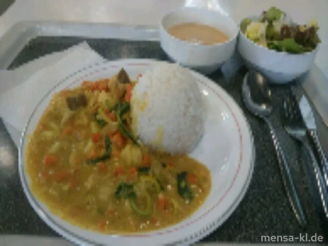 Indisches rotes Fischcurry mit Seelachs und Gemüse (1,2,Fi,Gl,Sl,Sf,Se,So) dazu Duftreis (Sl) und Salat