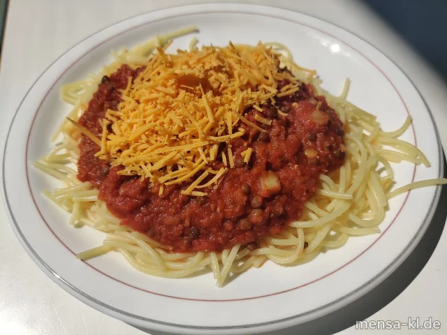 Spaghetti (1,Gl) mit Linsenbolognese (1,5,Sw),veganem Cheddar (1) und Salat