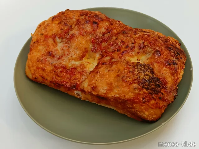 Hausgemachte Focaccine alla Pizza Margherita (Gl,La), dazu Blattsalat mit Joghurtdressing (1,5,La,Sw)