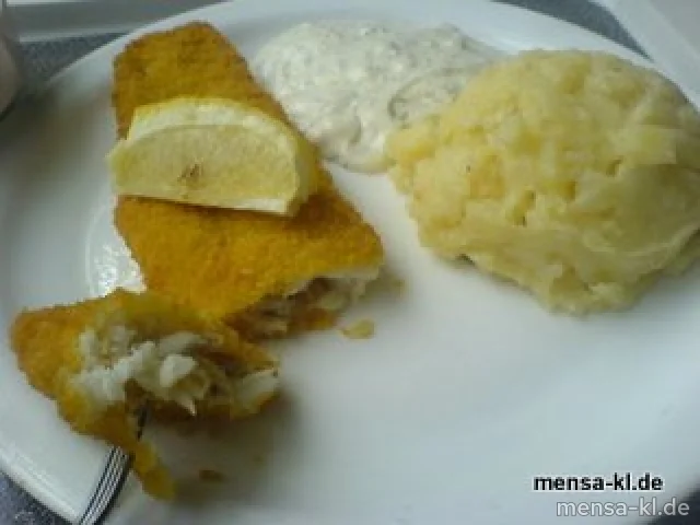 Gebackenes Seelachsfilet mit Kartoffelsalat, Joghurtremoulade (1) und Salat