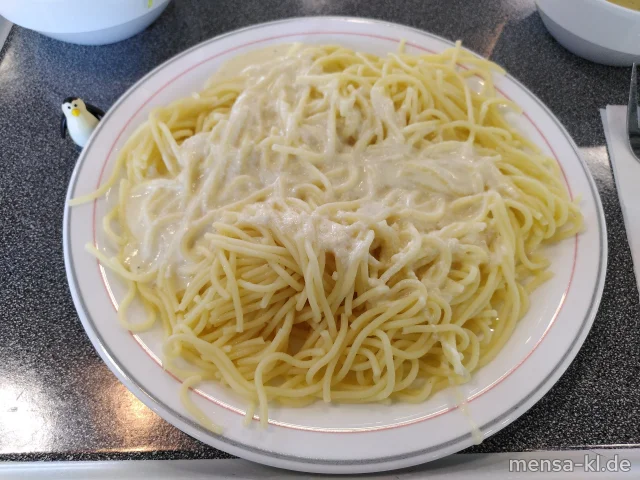 Spaghetti (Gl) Carbonara mit Käsesoße (Gl,La), dazu Salat