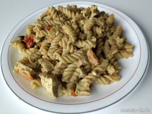 Gemüsegulasch (Gl,La) mit Eiernudeln (1,Gl,Ei) und Salat