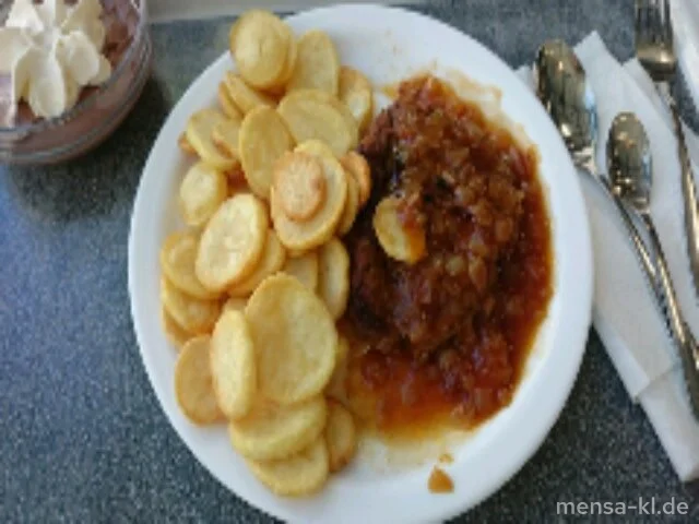Schwenksteak (Sf,S) mit Zwiebelsoße (Gl,Sf) und Pommes-Chips
