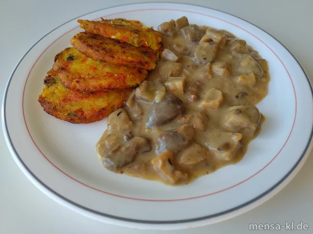 Karotten-Kürbiskern-Rösti, dazu Waldpilzpfanne und ein Beilagensalat nach Wahl