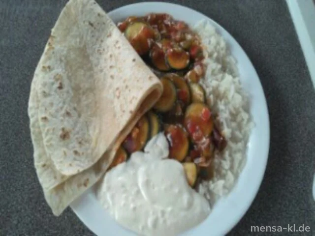 "Fajita Pueblo" mit Paprika, Zucchini und Zwiebeln (V), Tortillas (2,V), Sour Cream (V), Reis (V)