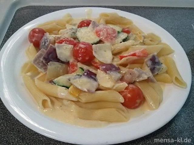 Mediterrane Gemüsepfanne (V), Penne Rigate, Grana Padano (2)