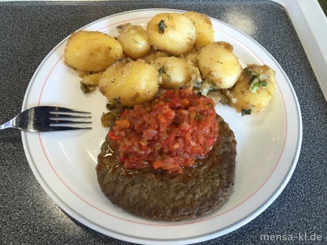 Rinderhacksteak "El Paso" pikant mariniert (Sf,R), Salsa (5,Gl,La,Sw,So) und Gaucho-Kartoffeln