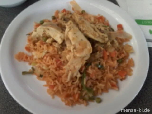 "Jollof Rice": Gemüsereis mit gebratenen Hähnchenbruststreifen (G) und Salat