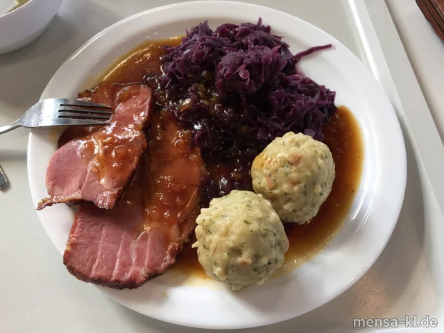Geschmorte Lammkeule "Provencial" (Sl,Sf,L) mit Burgundersoße (5,Gl,Sw,Sf,A) und Pariser Kartoffeln