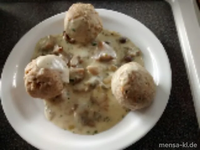 Pfälzer Weckknödel (V) mit Pilzrahmsoße (V,A), dazu große Salatterrine und Dressing nach Wahl (V)