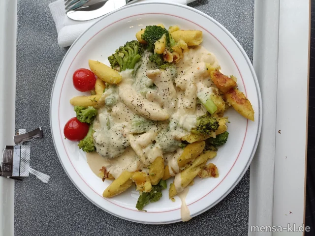 Schupfnudeln (Gl,Ei) mit Broccoli-Käsesoße und karamellisierten Tomaten (1,La)
