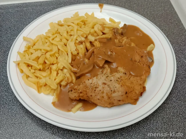 Truthahnsteak (G) mit Champignon-Rahmsoße (Gl,La), Eierspätzle (Gl,Ei) und Salat
