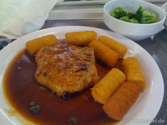 Truthahnsteak mit Grüner-Pfeffer-Soße, Kroketten (1) und Broccoligemüse