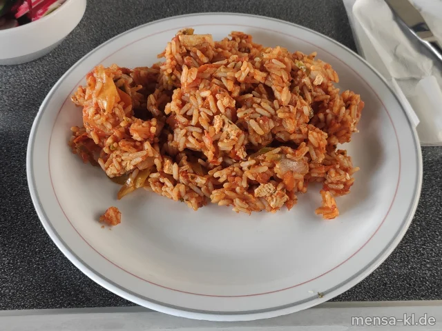 Limettenreis mit Gemüse und gebratenem Tofu (So), dazu einen Beilagensalat nach Wahl