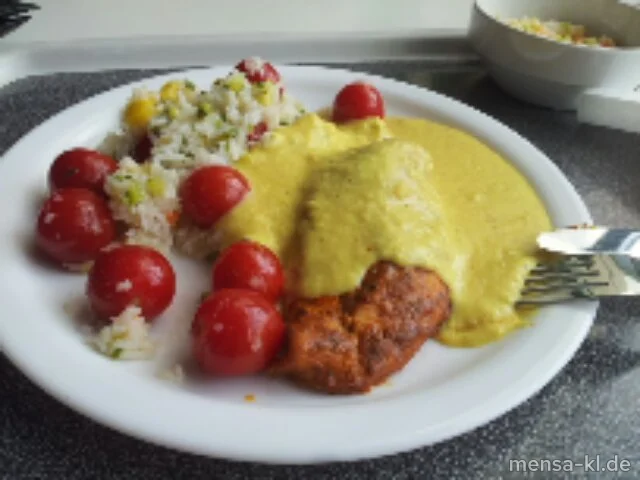 Gebratene Hähnchenbrust (G) mit Curry-Kokos-Soße (A), Gemüse-Früchte-Reis und Chinakohlsalat