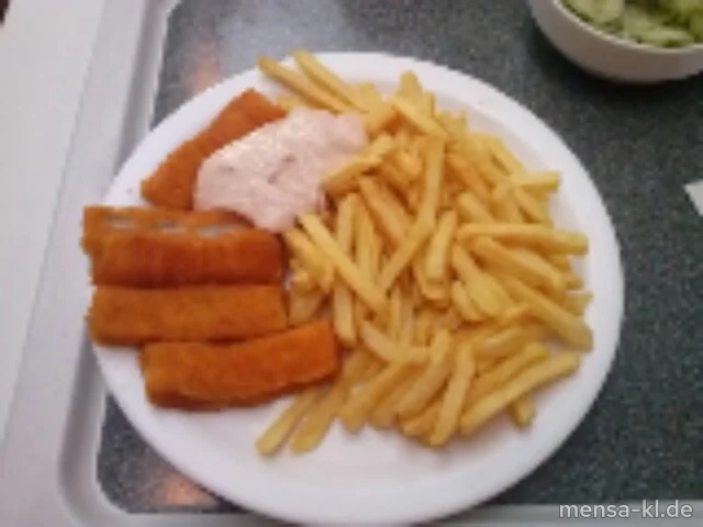 Fischstäbchen (F) mit Cocktail-Dip (1), Pommes frites und Gurkensalat