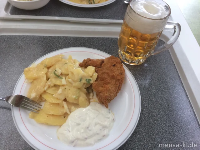 Backhendl (Gl,Ei,G) mit Joghurt-Radieschen-Dip (La) und bayrischem Kartoffelsalat mit Ei (1,5,Gl,Ei,Sw,Sf)