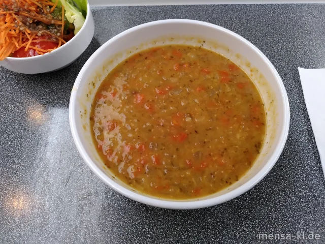 Roter Linsentopf mit Karotten, Fenchel, Zwiebeln und Ingwer (2,Sl,Sf), dazu ein Beilagensalat nach Wahl