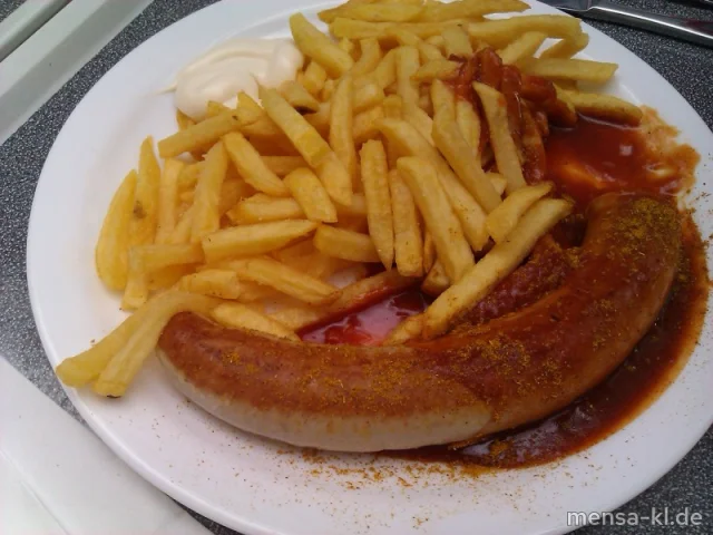 Kalbs-Currywurst (S/4) - auf Wunsch mild, scharf oder extra-scharf -, dazu Pommes-Frites