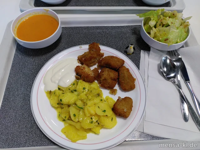 Fisch-Nuggets im Backteig (Fi,Gl) mit Limetten-Dip (1,9,Gl,Nu,Sf), hausgemachtem Kartoffelsalat (5,9,Gl,Sw,Sf) und Salat
