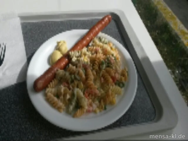 Käsegriller (1,2,8,La,S) mit Nudelsalat (1,3,5,9,Gl,Ei,Sw,Sf,So)