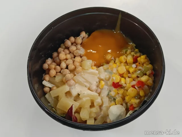 Tropical Kiss - Süßkartoffel, Kichererbsen, Maissalat, Ananas, Mozzarella, Blattsalat &amp; American-Dip (1,5,Ei,La,Sw,Sf)