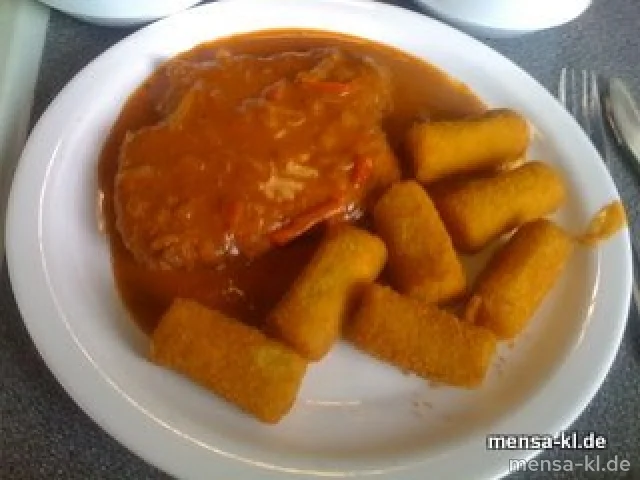Paniertes Schnitzel (S) mit Paprikarahmsoße (4), Kroketten (1) und Salat